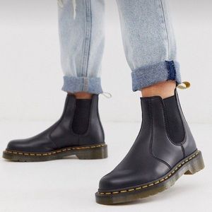 Doc Marten Chelsea Boot